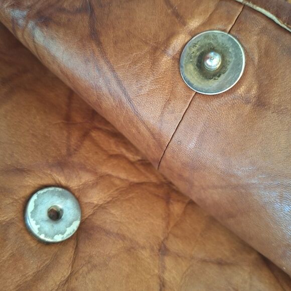 Wilsons Crossbody Bag Distressed Leather Brown Small Medium Size 8" x 9" - Picture 11 of 16